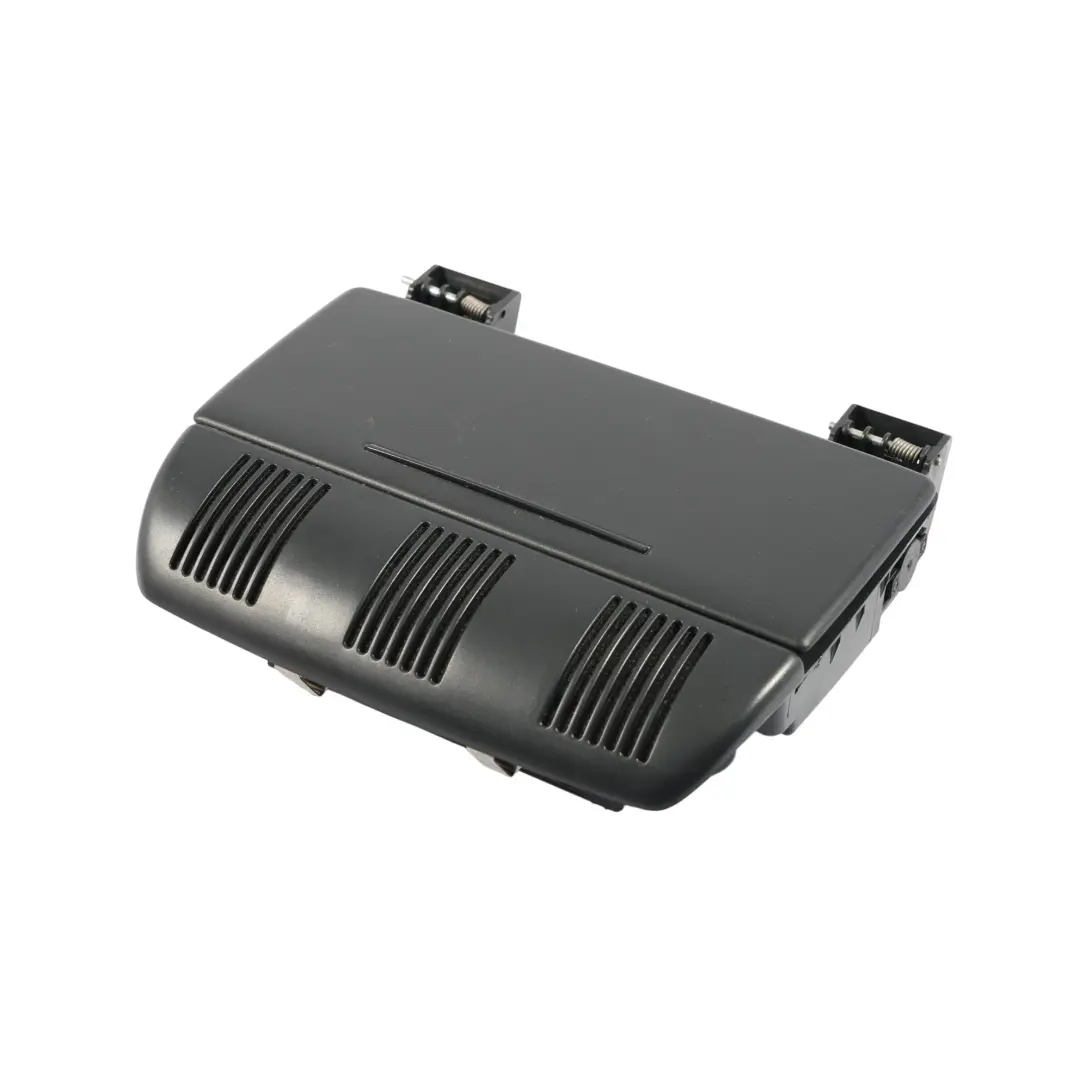 Uchwyt Schowek Na Okulary Podsufitki Czarny do Skoda Octavia II o numerze 1Z0868565E Skoda Octavia II Uchwyt Schowek Na Okulary Podsufitki Czarny - SKU 1Z0868565E-1 - Numer Części 1Z0868565E