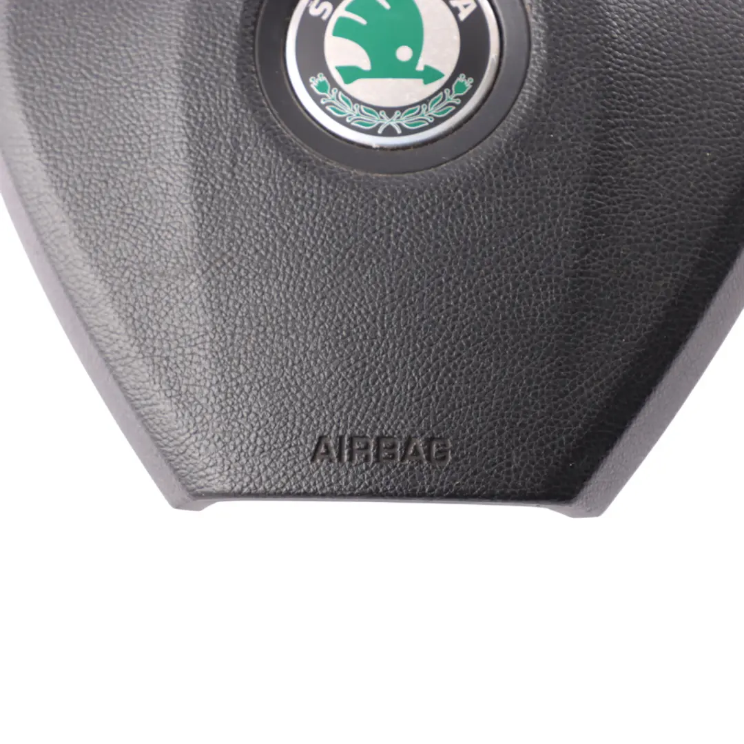 Mk2 1Z Steering Wheel Air Module Driver's Side Unit 1Z0880201AQ to Skoda Octavia with Part number 1Z0880201AG Skoda Octavia Mk2 1Z Steering Wheel Air Module Driver's Side Unit 1Z0880201AQ - SKU 1Z0880201AG - Part number 1Z0880201AG