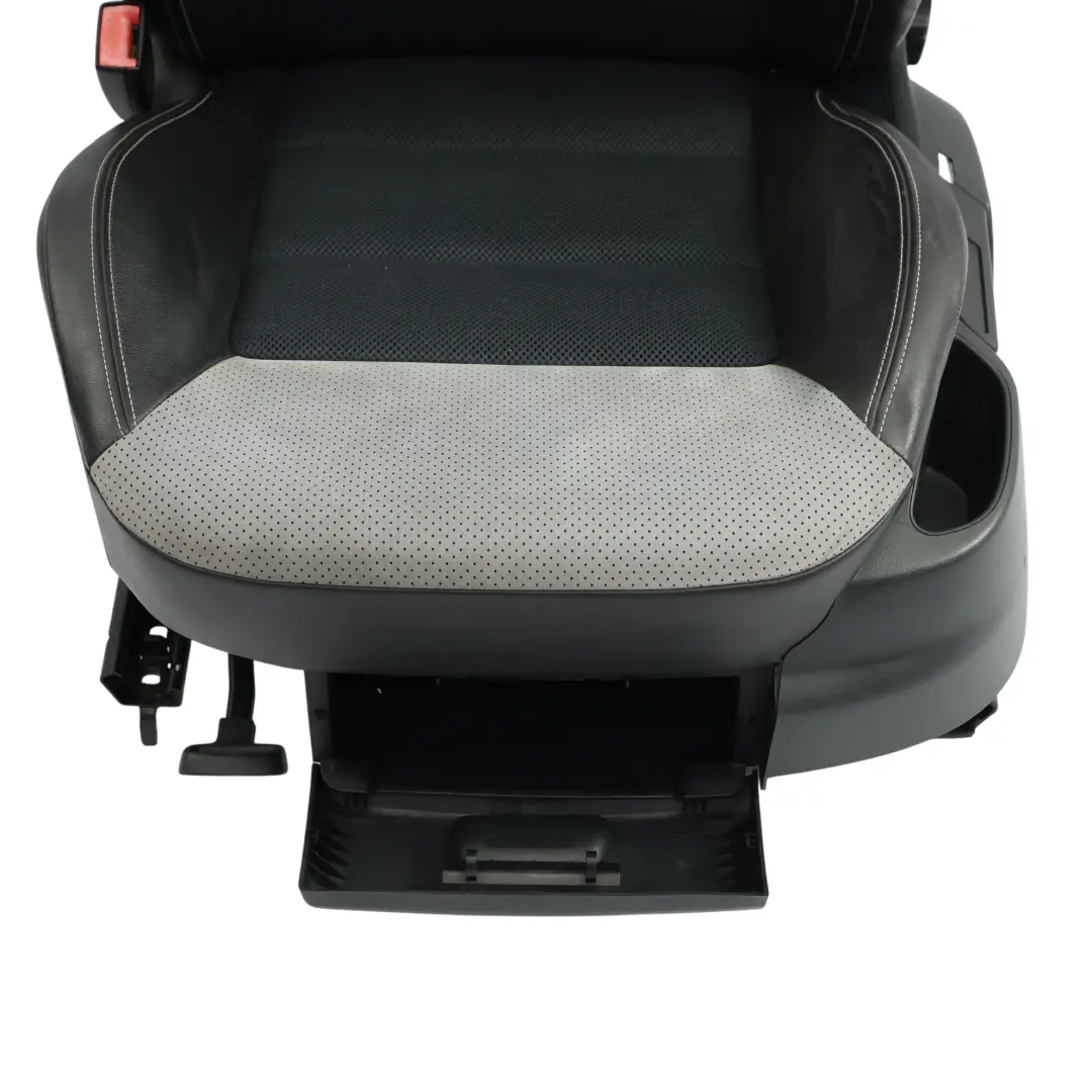 1Z VRS Siège Avant Gauche Chauffant Cuir Tissu Entretoise Noire pour Skoda Octavia à propos du numéro de pièce 1Z0881805RQ Skoda Octavia 1Z VRS Siège Avant Gauche Chauffant Cuir Tissu Entretoise Noire - SKU 1Z0881805RQ - Numéro de pièce 1Z0881805RQ