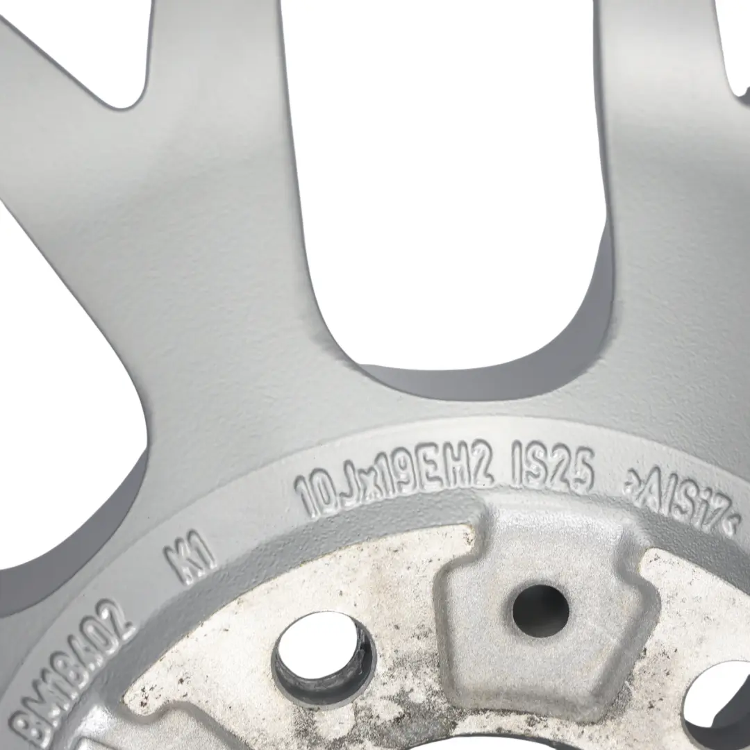 Llanta Trasera Aleación Plata 19 "10J ET:25 Y-Radios 359 para BMW E90 E92 M3 con número de pieza 2284060 BMW E90 E92 M3 Llanta Trasera Aleación Plata 19 "10J ET:25 Y-Radios 359 - SKU 2284060-2 - Número de pieza 2284060