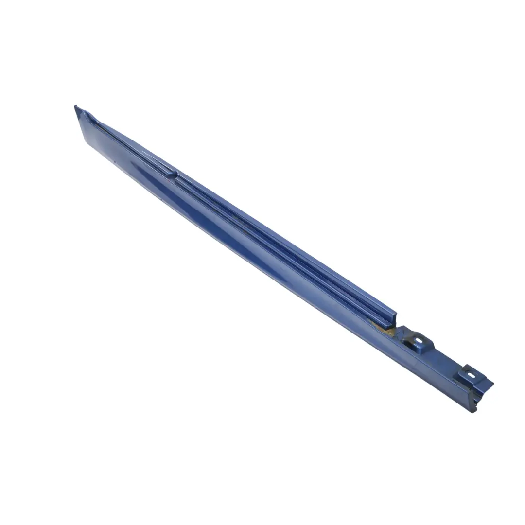 Davanzale Porta Pannello Gonna Destra Monte Carlo Blue - B05 per BMW F10 F11 M Sport con numero di parte 2298068 BMW F10 F11 M Sport Davanzale Porta Pannello Gonna Destra Monte Carlo Blue - B05 - SKU 2298068-MCB1 - Numero di parte 2298068