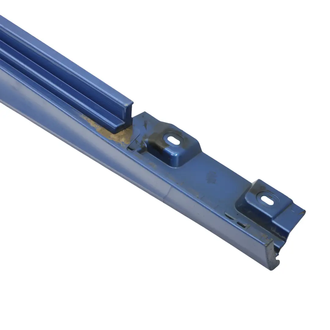 Davanzale Porta Pannello Gonna Destra Monte Carlo Blue - B05 per BMW F10 F11 M Sport con numero di parte 2298068 BMW F10 F11 M Sport Davanzale Porta Pannello Gonna Destra Monte Carlo Blue - B05 - SKU 2298068-MCB1 - Numero di parte 2298068