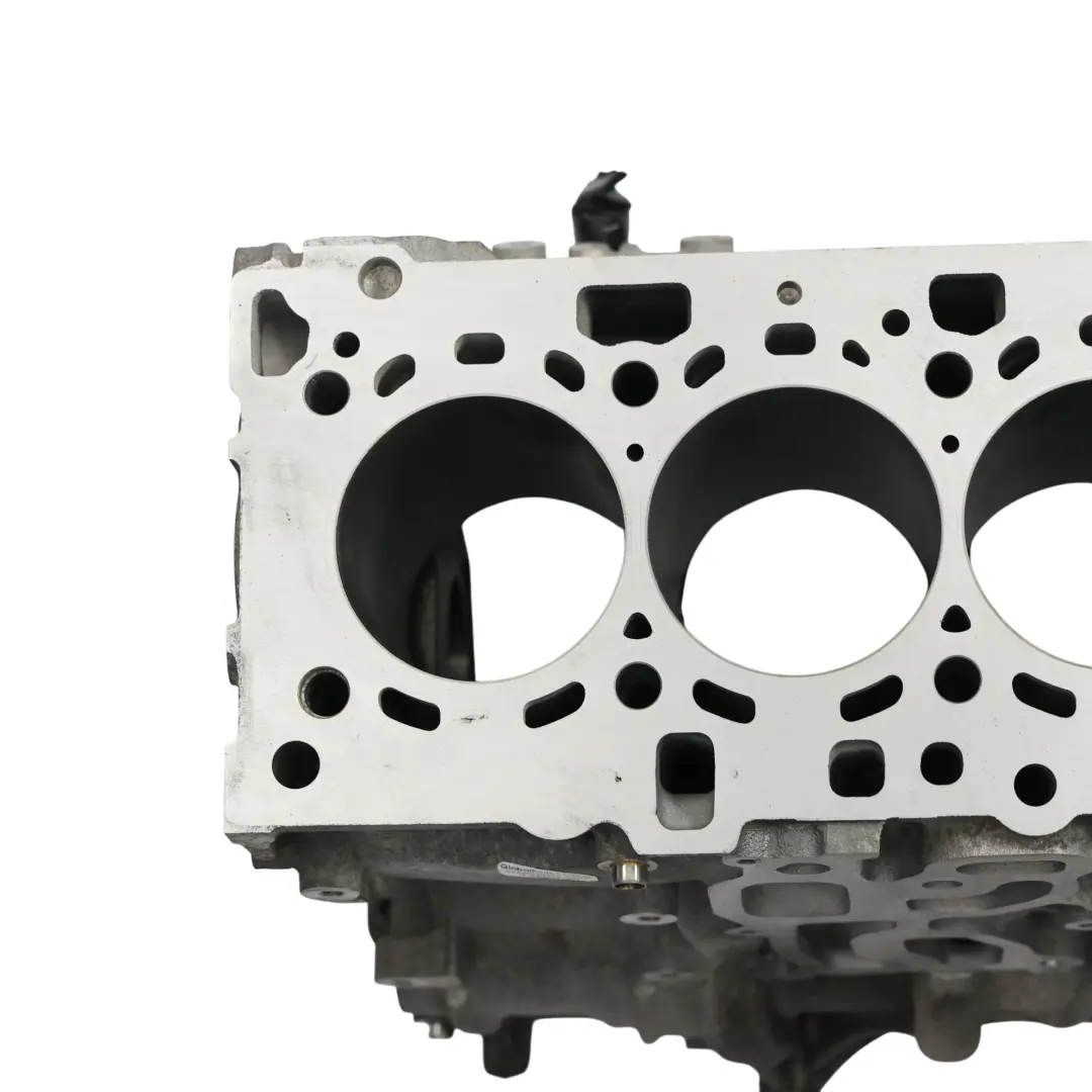 Blok Silnika Goły N47D20C 7810596 do BMW F10 F11 F20 F21 E90 E91 LCI o numerze 2359840 BMW F10 F11 F20 F21 E90 E91 LCI Blok Silnika Goły N47D20C 7810596 - SKU 2359840 - Numer Części 2359840