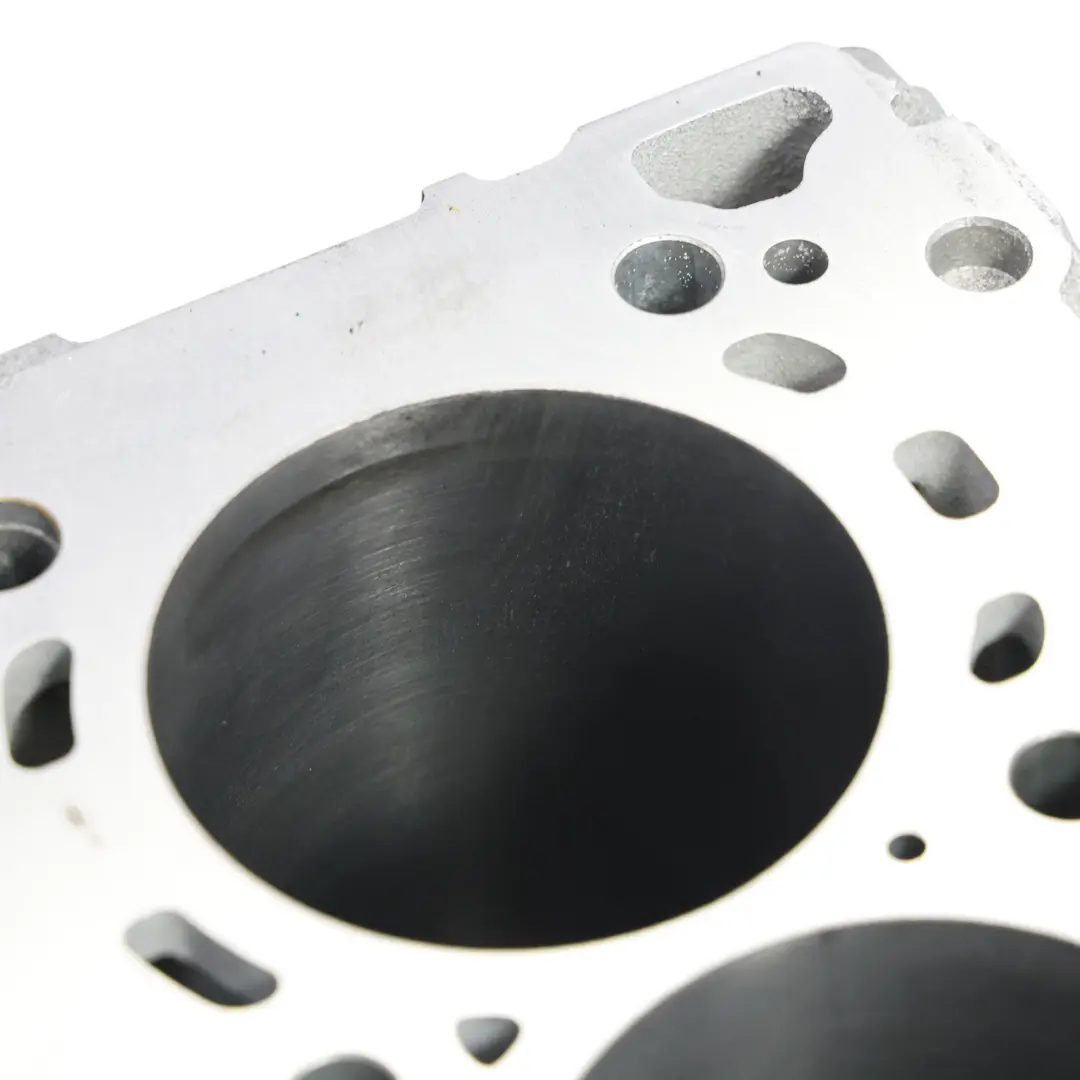 N47D20C Bloc Moteur Diesel 7810596 pour BMW F10 F11 F20 F21 E90 E91 LCI à propos du numéro de pièce 2359840 BMW F10 F11 F20 F21 E90 E91 LCI N47D20C Bloc Moteur Diesel 7810596 - SKU 2359840 - Numéro de pièce 2359840