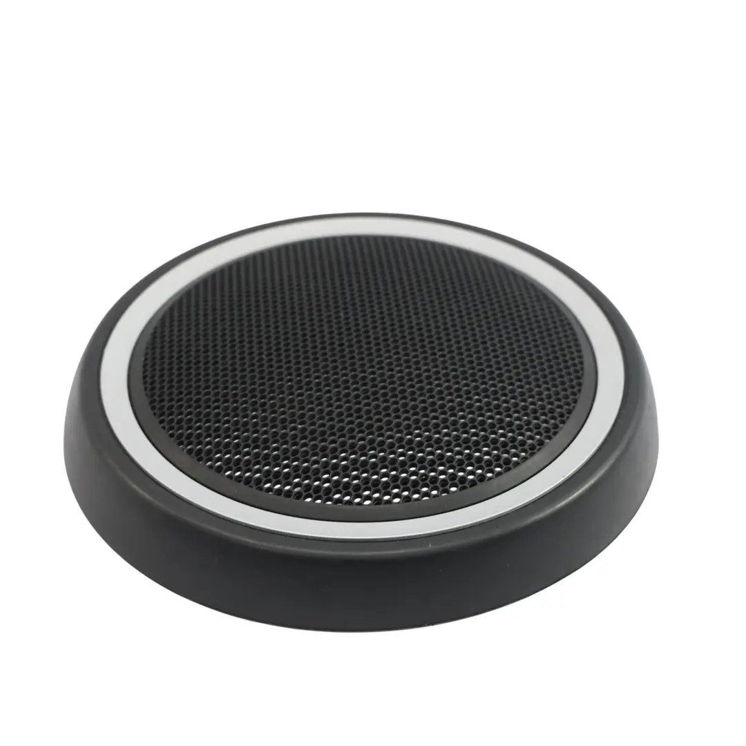 Cubierta Altavoz Woofer Inferior Blanco Sliver Puerta Delantera Derecha para Mini R57 con número de pieza 2757984 Mini R57 Cubierta Altavoz Woofer Inferior Blanco Sliver Puerta Delantera Derecha - SKU 2757984 - Número de pieza 2757984