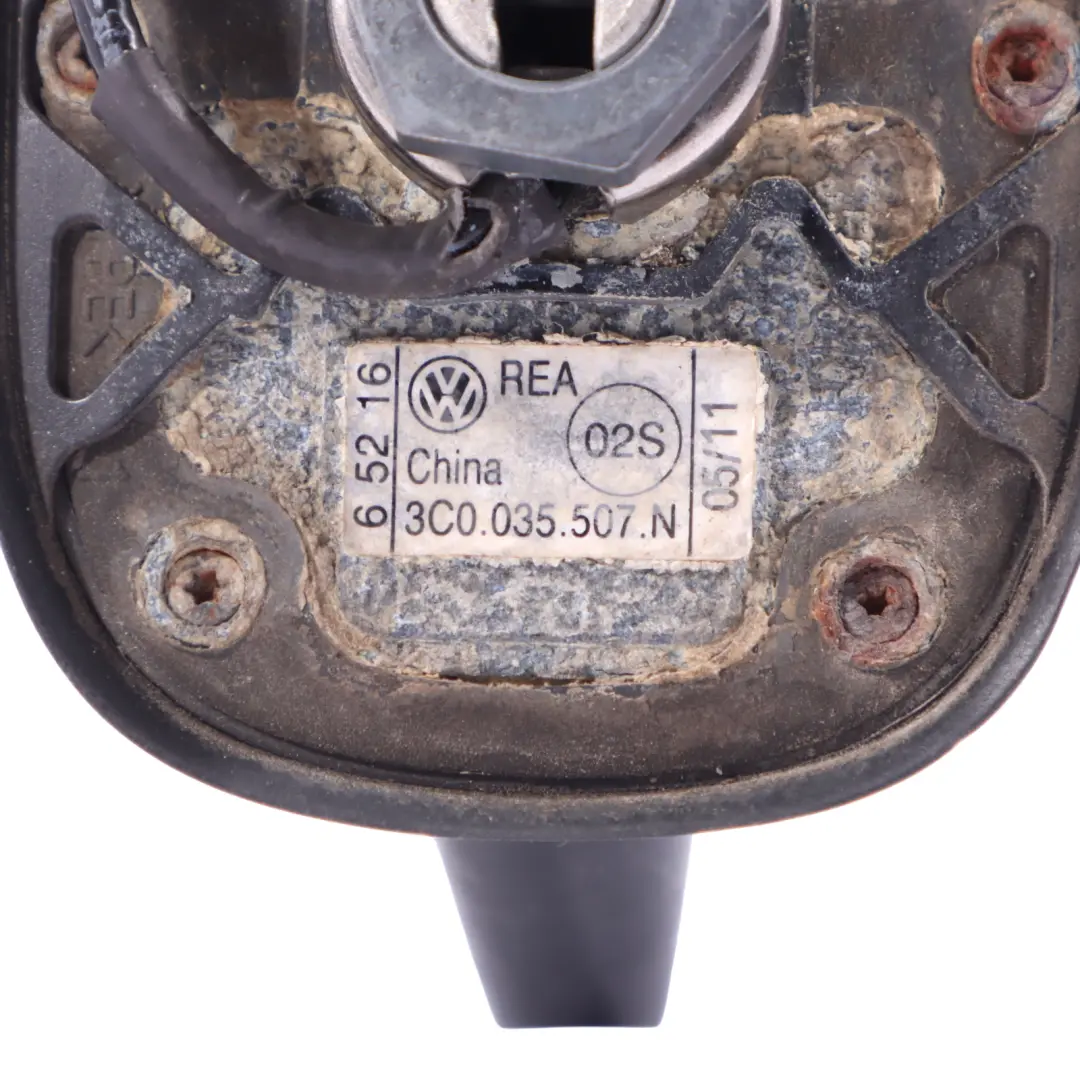 7P Antena Dachowa Wzmacniacz Rekin Czarna do Volkswagen Touareg o numerze 3C0035507N Volkswagen Touareg 7P Antena Dachowa Wzmacniacz Rekin Czarna - SKU 3C0035507N - Numer Części 3C0035507N