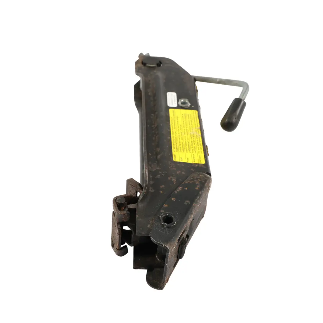 Lifting Jack Articulated Steel to VW Volkswagen Phaeton 3D Car with Part number 3D0011031E VW Volkswagen Phaeton 3D Car Lifting Jack Articulated Steel - SKU 3D0011031E - Part number 3D0011031E