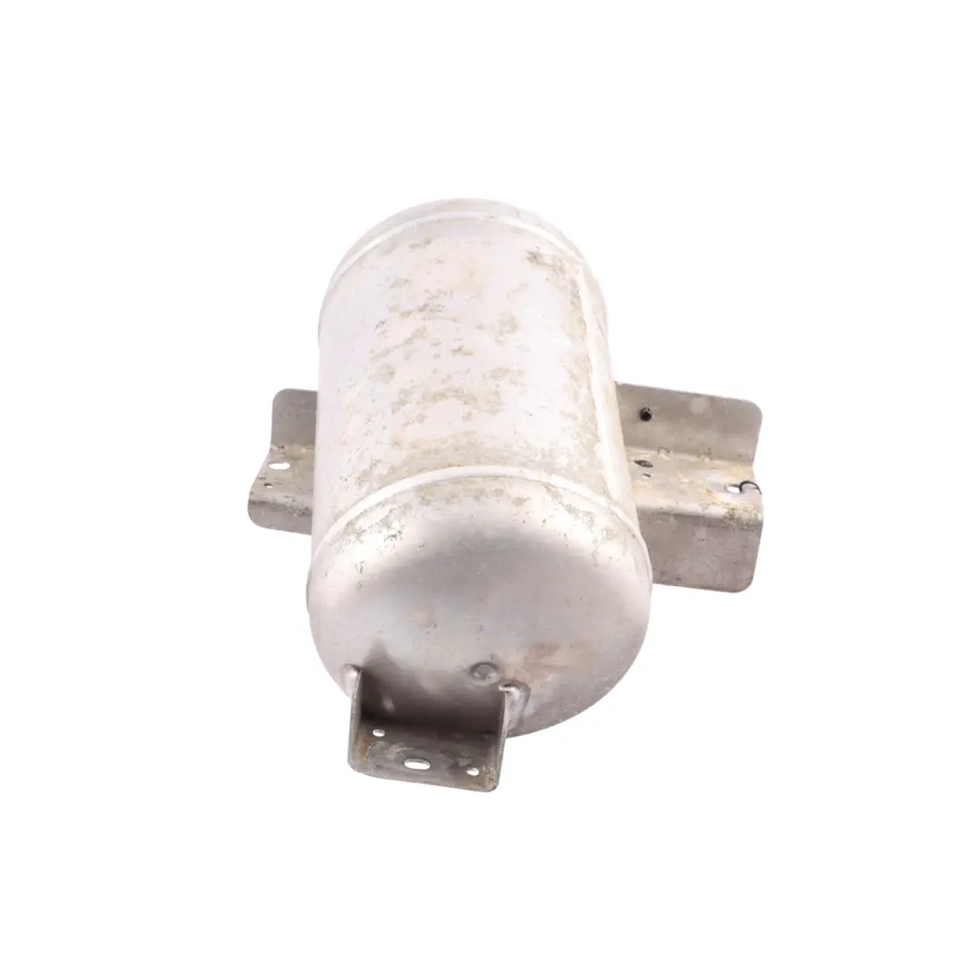 Suspension Pressure Reservoir Tank to Volkswagen Phaeton 3D Air with Part number 3D0616201 Volkswagen Phaeton 3D Air Suspension Pressure Reservoir Tank - SKU 3D0616201 - Part number 3D0616201