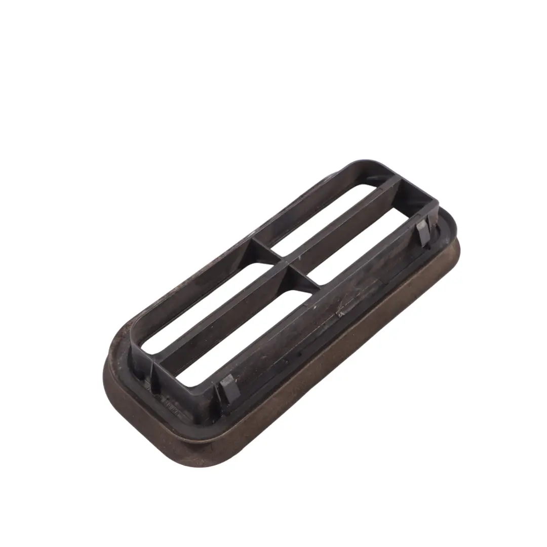 VW Volkswagen Phateon Mk1 Kratka Wentylacji Pod Zderzakiem Tył - SKU 3D0819465B - Numer Części 3D0819465B