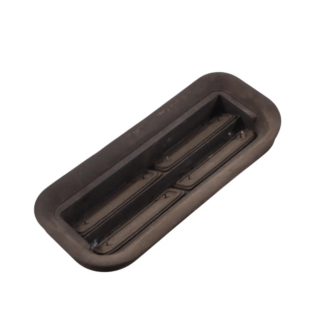 VW Volkswagen Phaeton Mk1 Rear Boot Trunk Outlet Duct Guide Air Vent - SKU 3D0819465B - Part number 3D0819465B