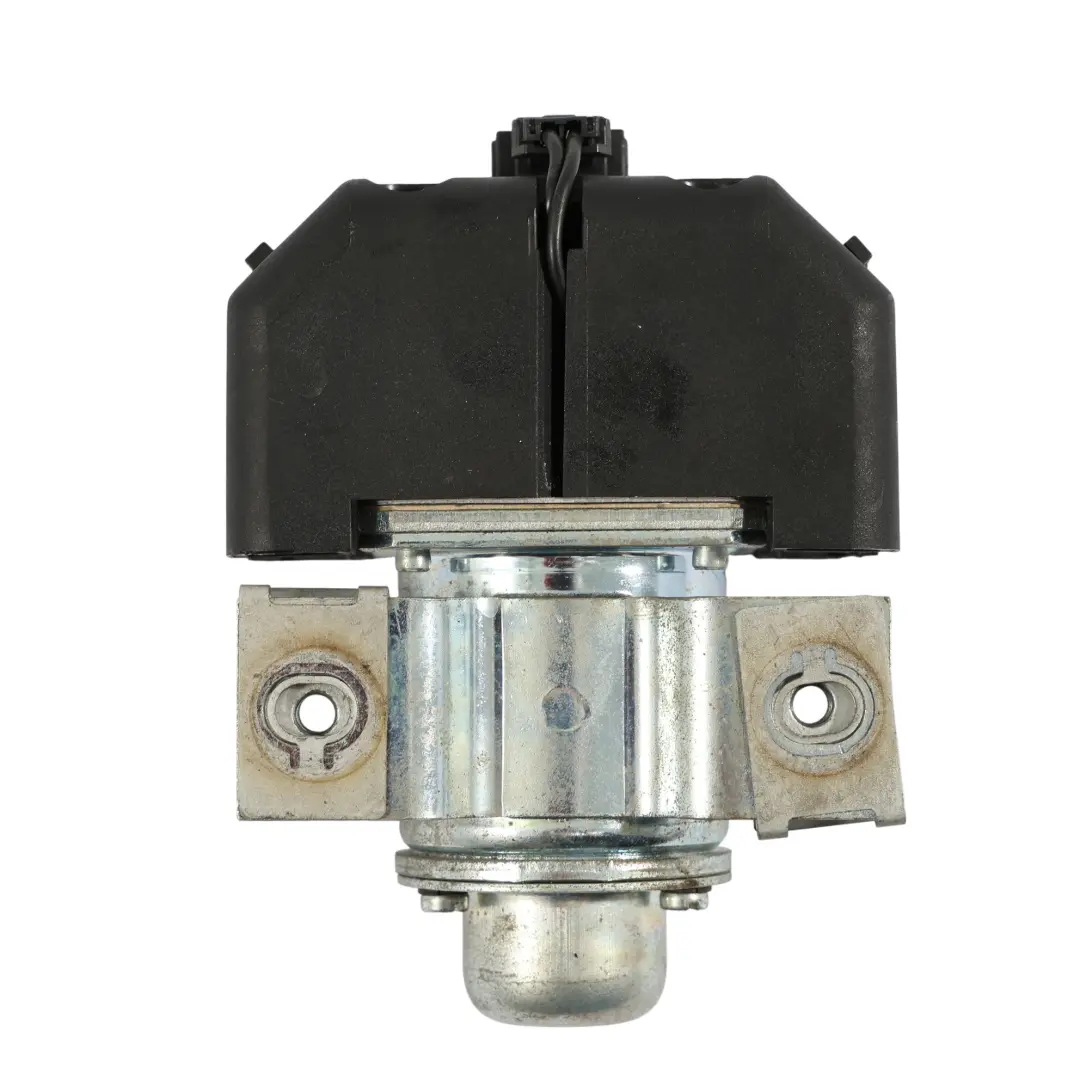 Protection Solenoid Module 3D0919433 to Volkswagen VW Phaeton 3D Battery Relay with Part number 3D0919083 Volkswagen VW Phaeton 3D Battery Relay Protection Solenoid Module 3D0919433 - SKU 3D0919083 - Part number 3D0919083