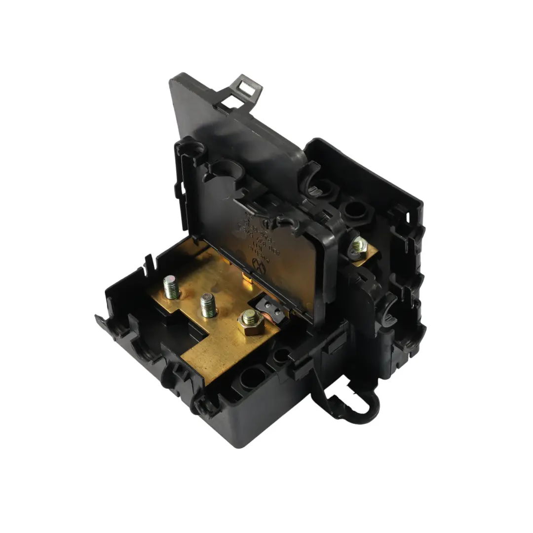 Main Fuse Socket Electrical Control Unit to VW Volkswagen Phaeton 3D with Part number 3D0937576 VW Volkswagen Phaeton 3D Main Fuse Socket Electrical Control Unit - SKU 3D0937576 - Part number 3D0937576