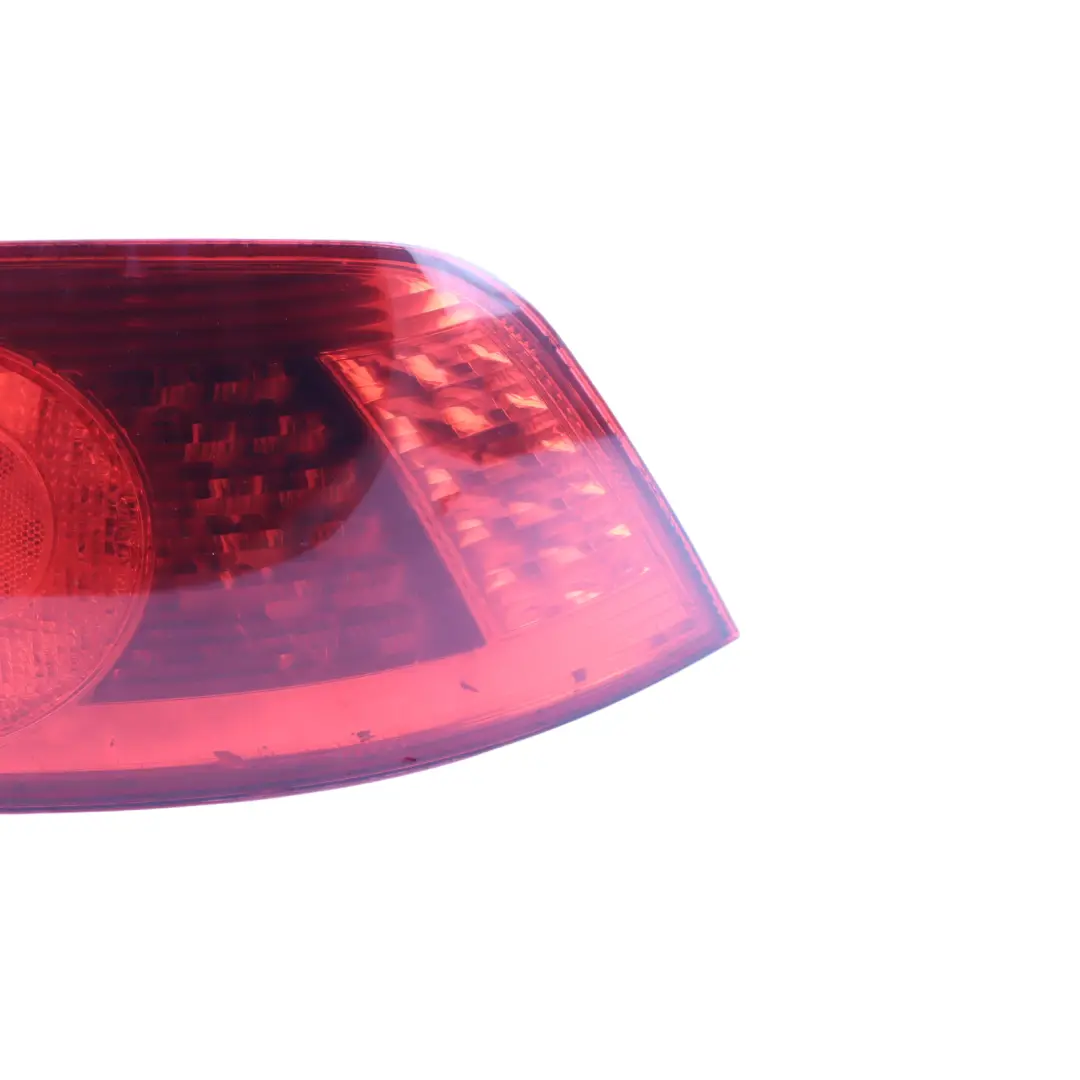 Tail Light Tailgate Lamp Outer Right O/S to Volkswagen Phaeton 3D Rear with Part number 3D0945096D Volkswagen Phaeton 3D Rear Tail Light Tailgate Lamp Outer Right O/S - SKU 3D0945096D - Part number 3D0945096D