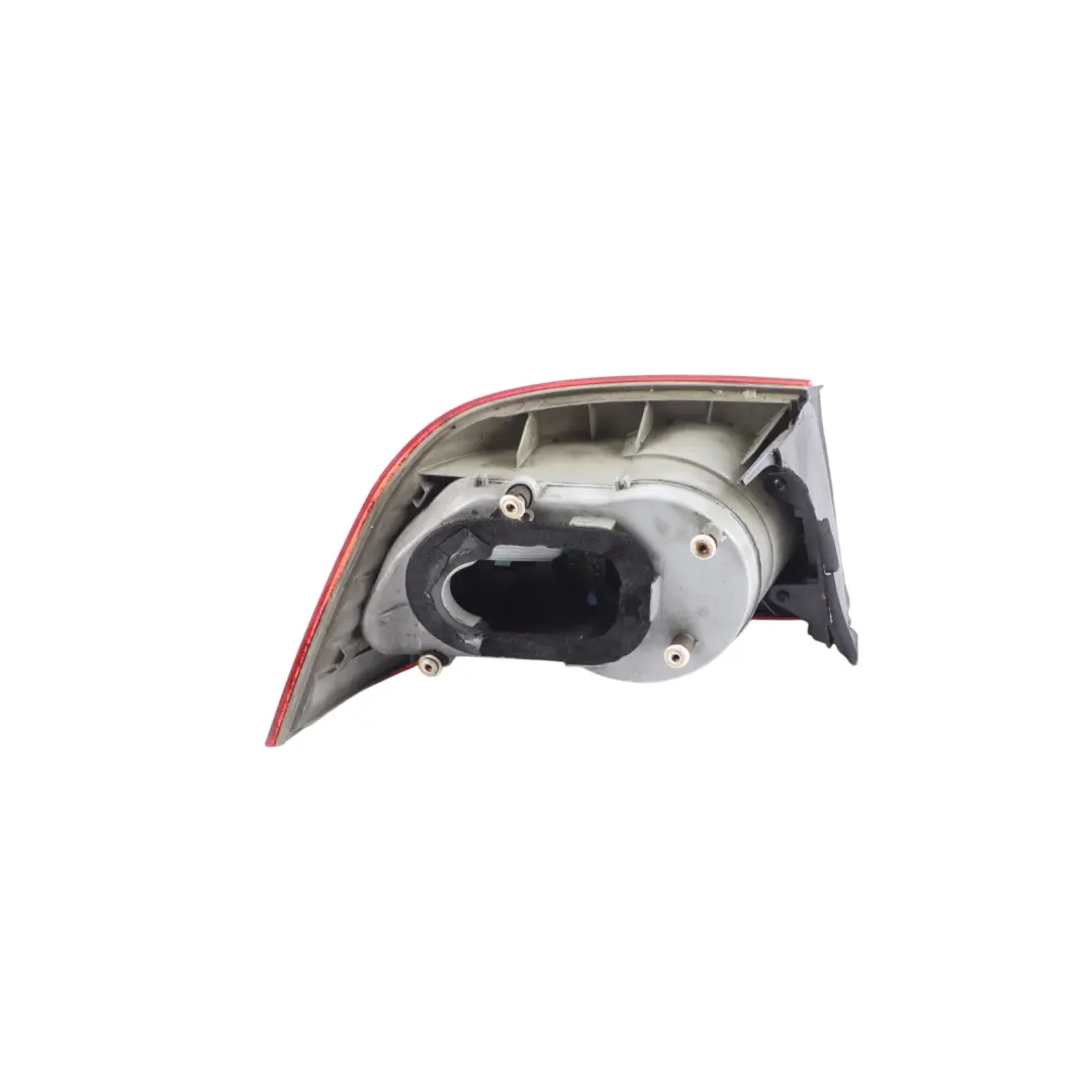 Tail Light Tailgate Lamp Outer Right O/S to Volkswagen Phaeton 3D Rear with Part number 3D0945096D Volkswagen Phaeton 3D Rear Tail Light Tailgate Lamp Outer Right O/S - SKU 3D0945096D - Part number 3D0945096D