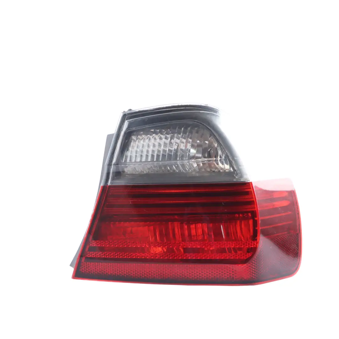 Light Lamp In The Side Panel Rear Right O/S 0 to BMW E90 Rear with Part number 406880 BMW E90 Rear Light Lamp In The Side Panel Rear Right O/S 0 - SKU 406880 - Part number 406880
