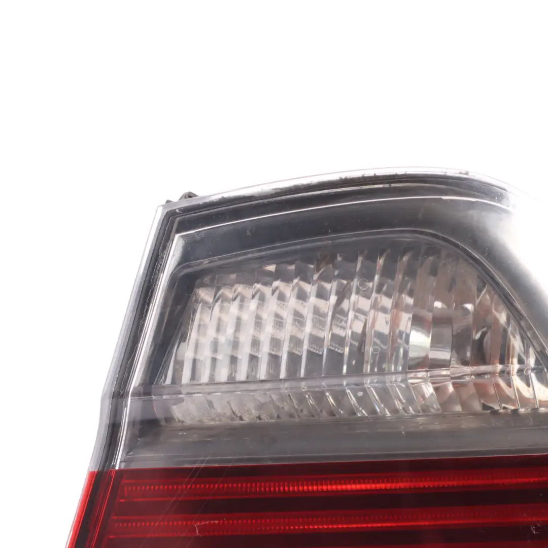 Light Lamp In The Side Panel Rear Right O/S 0 to BMW E90 Rear with Part number 406880 BMW E90 Rear Light Lamp In The Side Panel Rear Right O/S 0 - SKU 406880 - Part number 406880