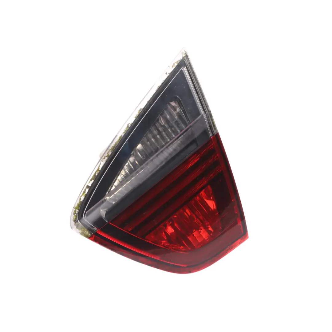 Light In Trunk Lid Boot Tailgate Lamp Rear Right O/S 0 to BMW E90 with Part number 406884 BMW E90 Light In Trunk Lid Boot Tailgate Lamp Rear Right O/S 0 - SKU 406884 - Part number 406884