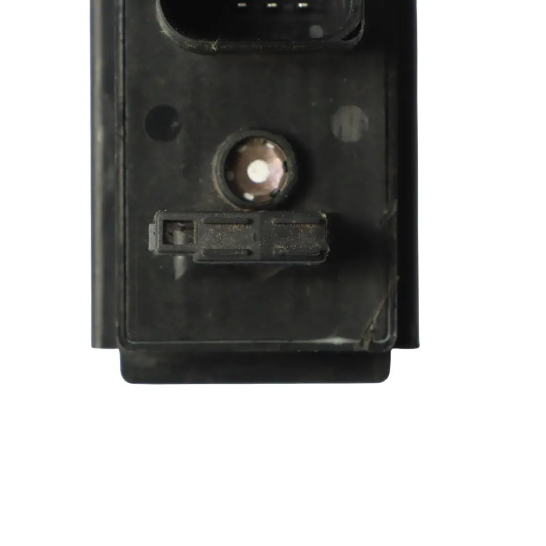 Czujnik Sensor Jakości Powietrza AUC do Volkswagen VW Phaeton 3D o numerze 4B0907659B Volkswagen VW Phaeton 3D Czujnik Sensor Jakości Powietrza AUC - SKU 4B0907659B - Numer Części 4B0907659B