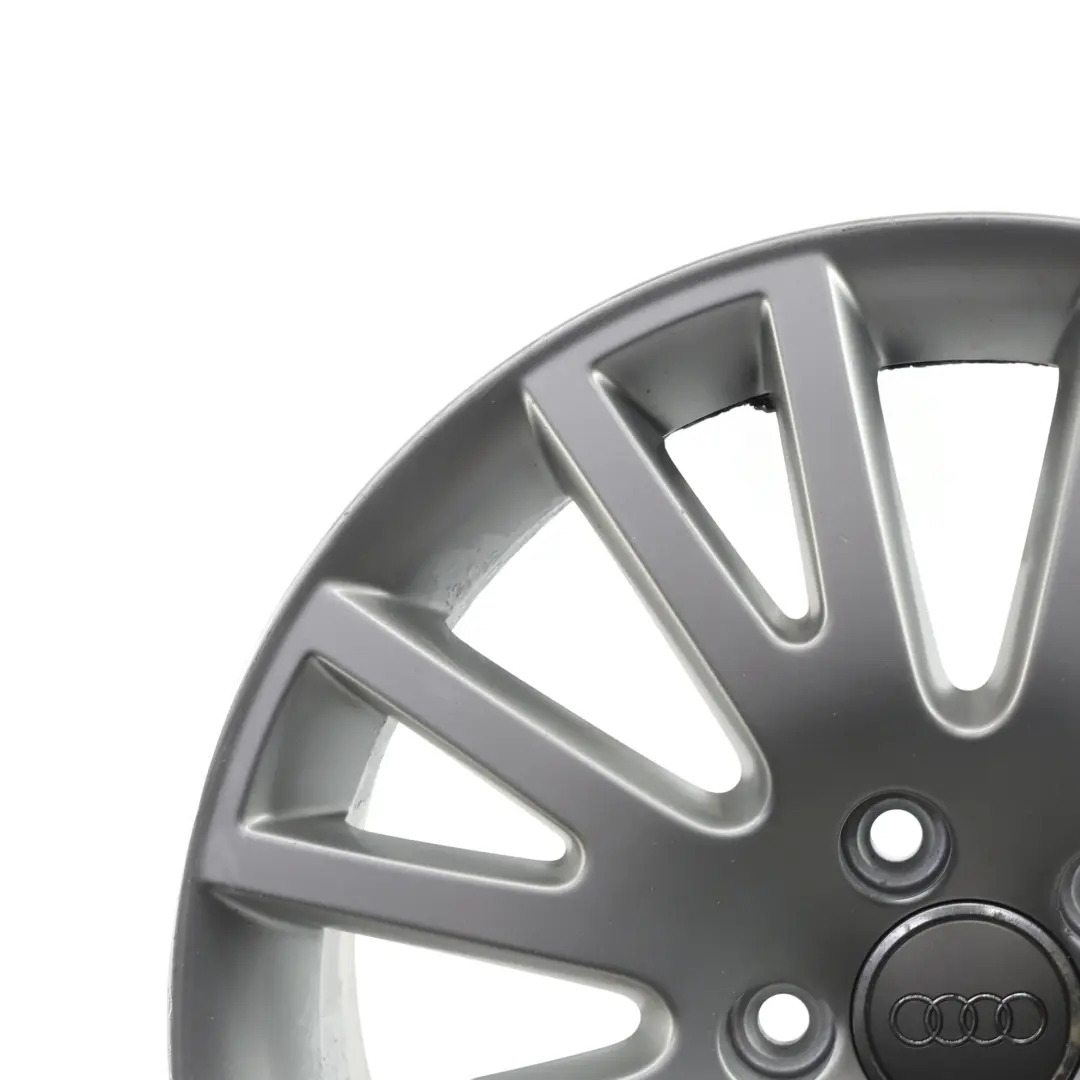Felga Aluminiowa Srebrna 17" 7,5J ET:45 do Audi A4 B6 B7 o numerze 4F0601025AK Audi A4 B6 B7 Felga Aluminiowa Srebrna 17" 7,5J ET:45 - SKU 4F0601025AK-1 - Numer Części 4F0601025AK