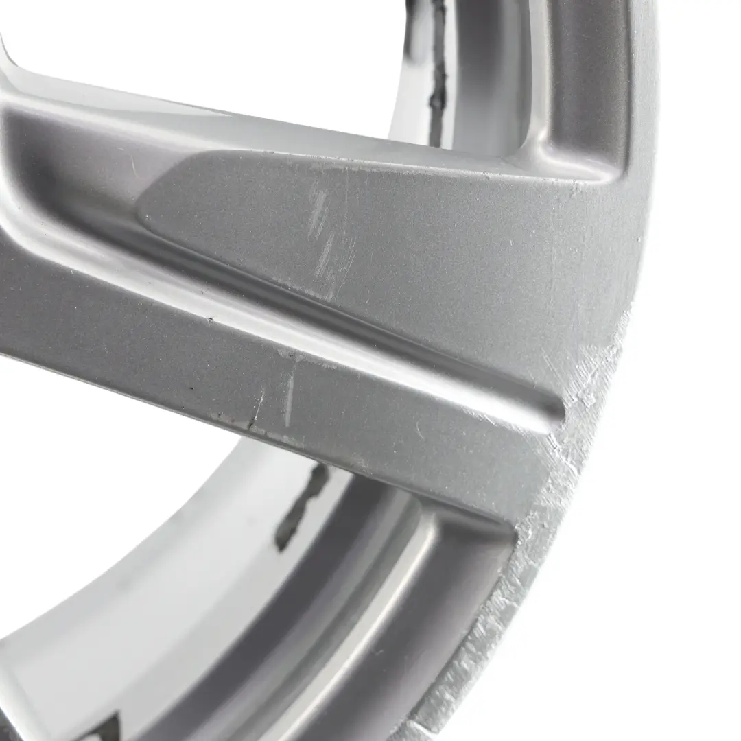 Llanta Aleación Plata 17" 7,5J ET:45 para Audi A6 C6 con número de pieza 4F0601025CB Audi A6 C6 Llanta Aleación Plata 17" 7,5J ET:45 - SKU 4F0601025CB-1 - Número de pieza 4F0601025CB