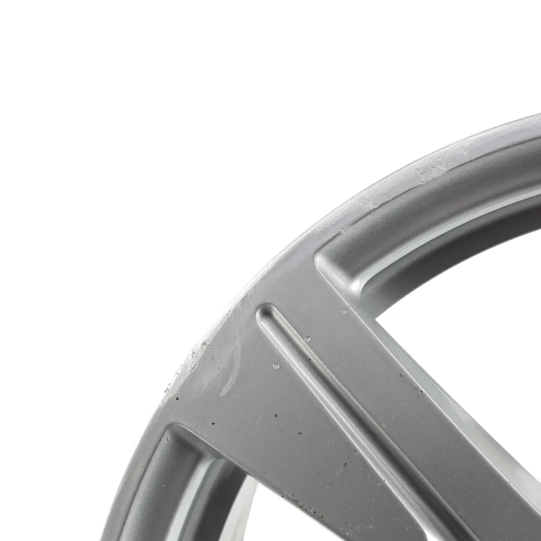 Llanta De Aleación Plateada 17" 7,5J ET:45 para Audi A6 C6 con número de pieza 4F0601025CB Audi A6 C6 Llanta De Aleación Plateada 17" 7,5J ET:45 - SKU 4F0601025CB-2 - Número de pieza 4F0601025CB