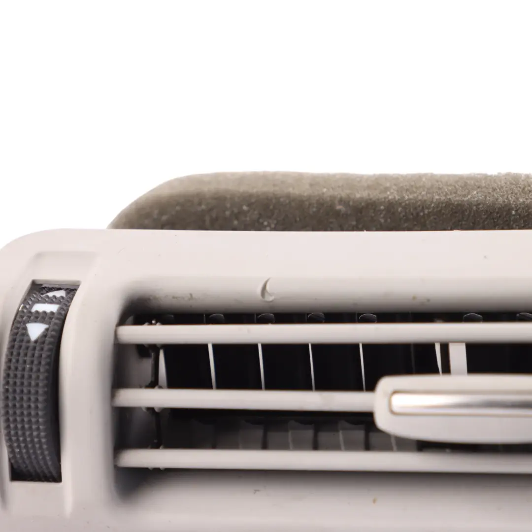 Audi A6 C6 Rejilla De Ventilación Del Pilar B Derecho Plata - SKU 4F0819384A - Número de pieza 4F0819384A