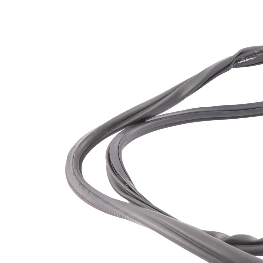 4F Saloon Tailgate Boot Trunk Seal Rubber Gasket to Audi A6 C6 with Part number 4F5827705C Audi A6 C6 4F Saloon Tailgate Boot Trunk Seal Rubber Gasket - SKU 4F5827705C - Part number 4F5827705C