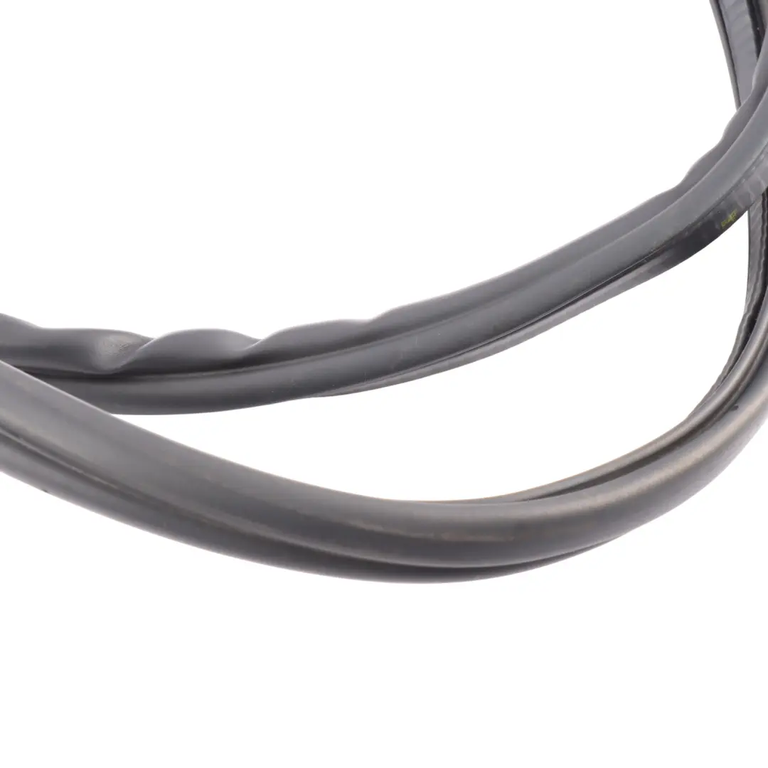 Audi A6 C6 4F Saloon Tailgate Boot Trunk Seal Rubber Gasket - SKU 4F5827705C - Part number 4F5827705C