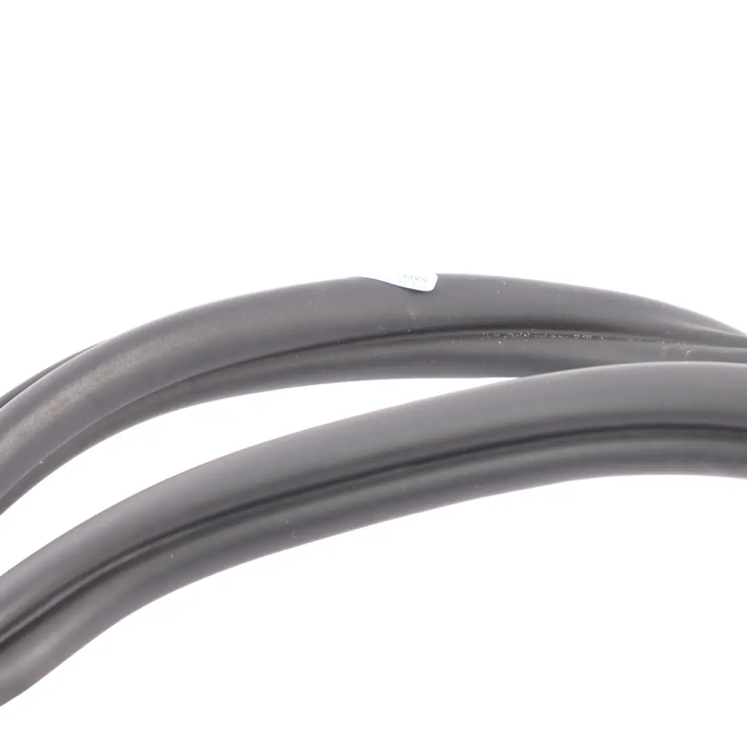 Audi A6 C6 4F Saloon Tailgate Boot Trunk Seal Rubber Gasket - SKU 4F5827705C - Part number 4F5827705C