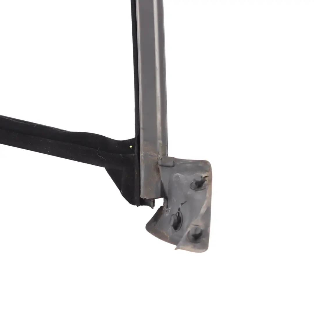 Berline Joint Vitre Arrière Cadre Caoutchouc Droit pour Audi A6 C6 à propos du numéro de pièce 4F5839440AB Audi A6 C6 Berline Joint Vitre Arrière Cadre Caoutchouc Droit - SKU 4F5839440AB - Numéro de pièce 4F5839440AB