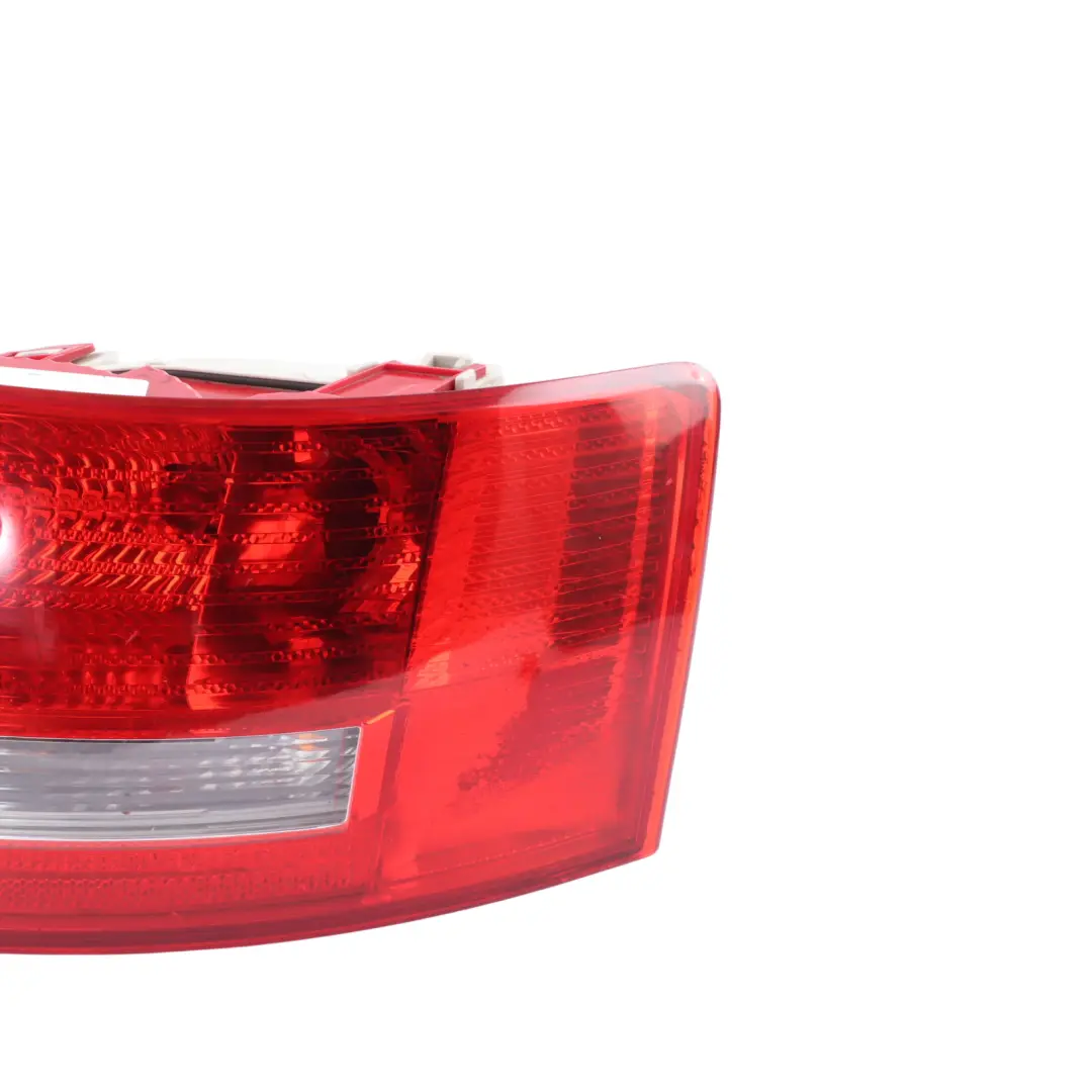 Light Right O/S Tail Lamp Light to Audi A6 C6 Saloon Rear with Part number 4F5945096L Audi A6 C6 Saloon Rear Light Right O/S Tail Lamp Light - SKU 4F5945096L - Part number 4F5945096L