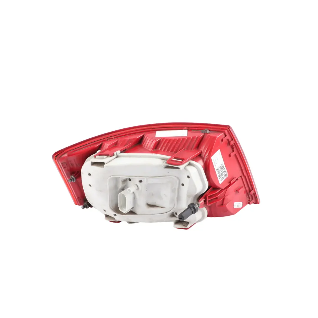 Light Right O/S Tail Lamp Light to Audi A6 C6 Saloon Rear with Part number 4F5945096L Audi A6 C6 Saloon Rear Light Right O/S Tail Lamp Light - SKU 4F5945096L - Part number 4F5945096L