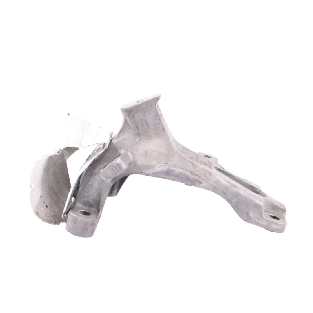 Mount Bracket Right O/S 3.0 TDI Diesel to Porsche Macan 95B Engine with Part number 4G0199308AD Porsche Macan 95B Engine Mount Bracket Right O/S 3.0 TDI Diesel - SKU 4G0199308AD - Part number 4G0199308AD