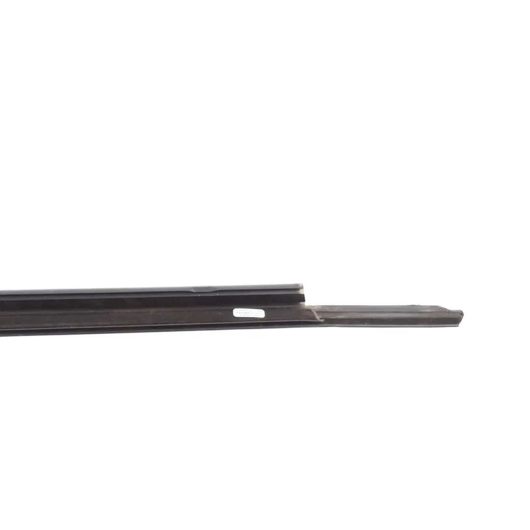 Window Seal Door Rear Left N/S Sealing Gasket Strip High Gloss Black to Audi RS6 C7 with Part number 4G0853763D Audi RS6 C7 Window Seal Door Rear Left N/S Sealing Gasket Strip High Gloss Black - SKU 4G0853763D - Part number 4G0853763D