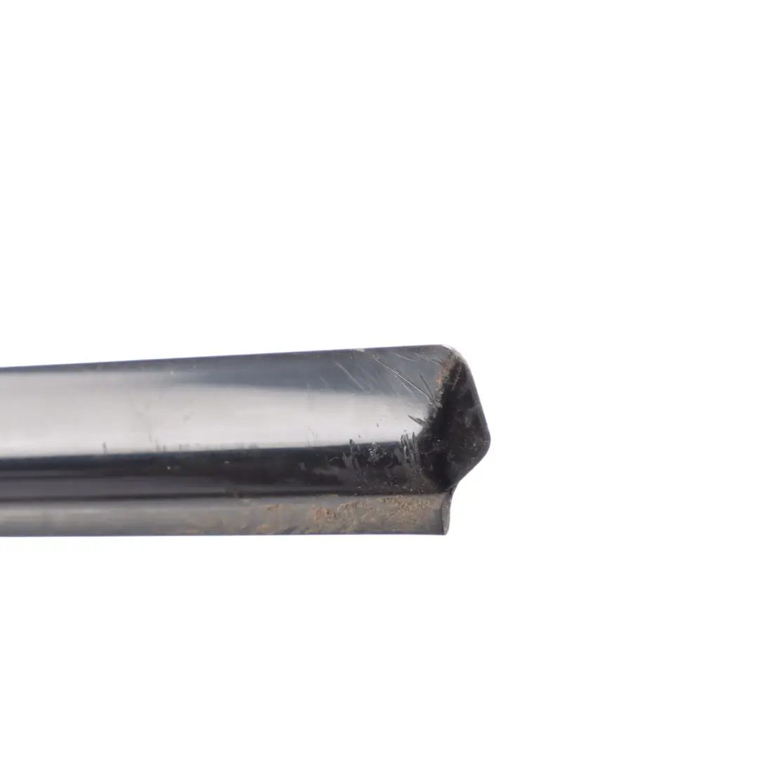 Audi RS6 C7 Joint Étanchéité Fenêtre Porte Arrière Gauche Noir Brillant - SKU 4G0853763D - Numéro de pièce 4G0853763D