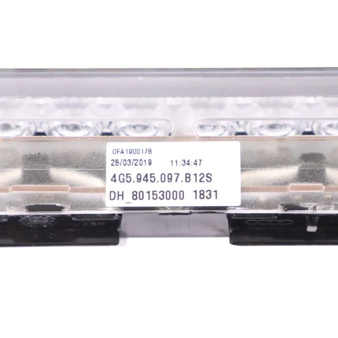 Portellone Posteriore Boot Terza Luce Freno Stop per Audi S3 8V Sedan con numero di parte 4G5945097B Audi S3 8V Sedan Portellone Posteriore Boot Terza Luce Freno Stop - SKU 4G5945097B - Numero di parte 4G5945097B