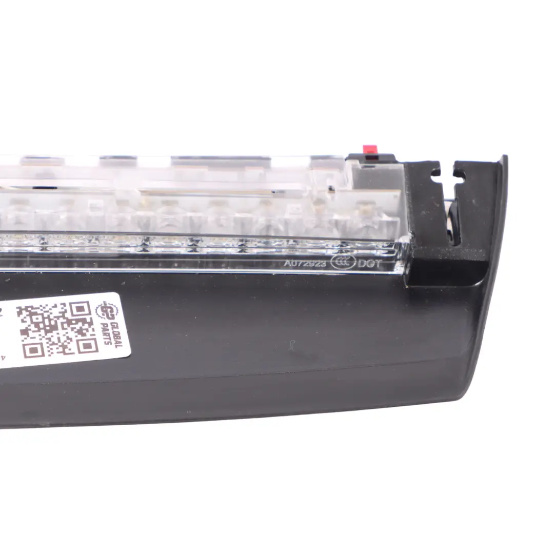 Portellone Posteriore Boot Terza Luce Freno Stop per Audi S3 8V Sedan con numero di parte 4G5945097B Audi S3 8V Sedan Portellone Posteriore Boot Terza Luce Freno Stop - SKU 4G5945097B - Numero di parte 4G5945097B