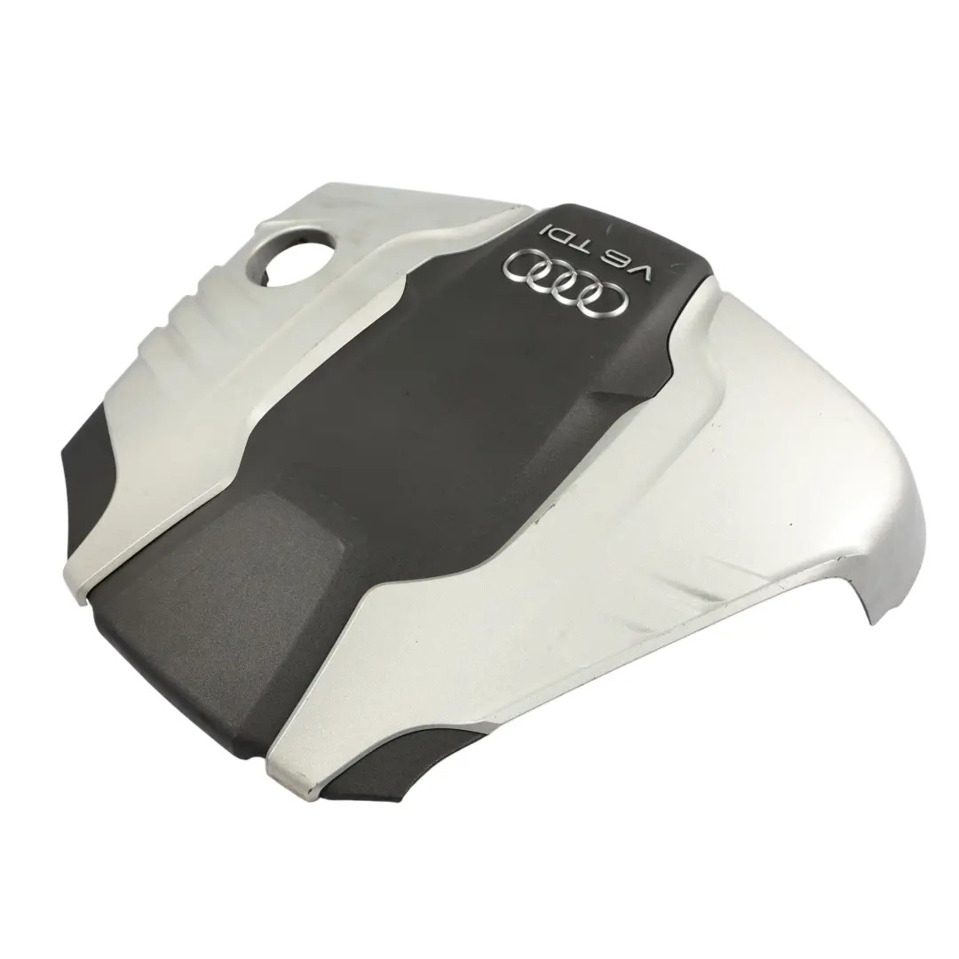Coperchio Motore Isolamento Coperchio Superiore V6 3.0 TDI per Audi A8 D4 con numero di parte 4H0103925B Audi A8 D4 Coperchio Motore Isolamento Coperchio Superiore V6 3.0 TDI - SKU 4H0103925B - Numero di parte 4H0103925B
