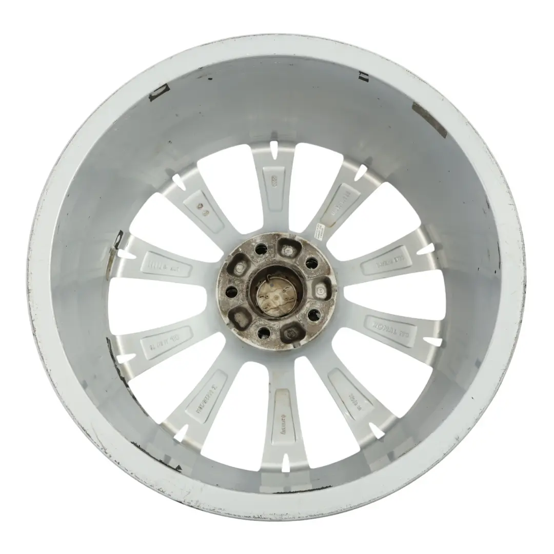 Jante Alliage Argent 19" 9J ET:33 Star Spoke pour Audi A7 4G A8 D4 à propos du numéro de pièce 4H0601025BG Audi A7 4G A8 D4 Jante Alliage Argent 19" 9J ET:33 Star Spoke - SKU 4H0601025BG-1 - Numéro de pièce 4H0601025BG