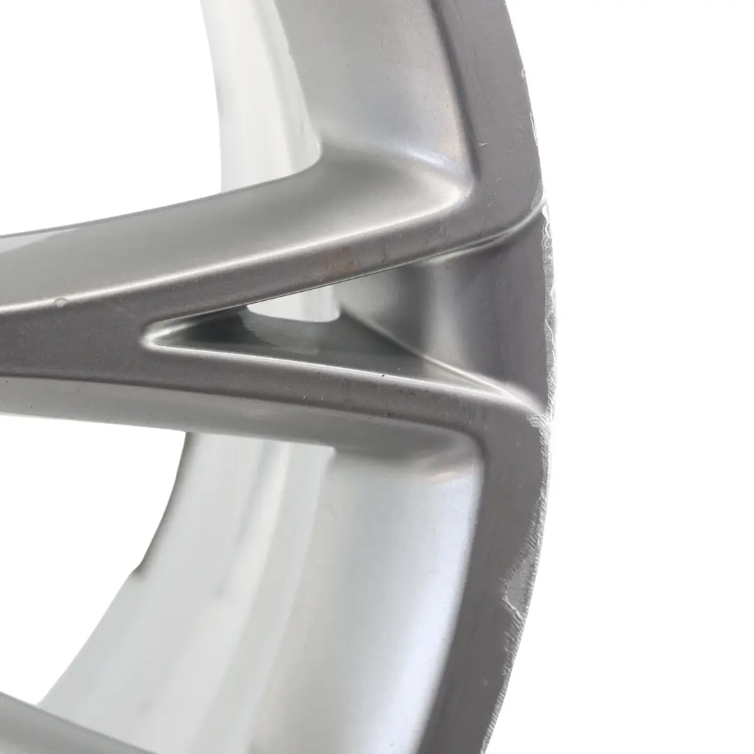 Jante Alliage Argent 19" 9J ET:33 Star Spoke pour Audi A7 4G A8 D4 à propos du numéro de pièce 4H0601025BG Audi A7 4G A8 D4 Jante Alliage Argent 19" 9J ET:33 Star Spoke - SKU 4H0601025BG-1 - Numéro de pièce 4H0601025BG