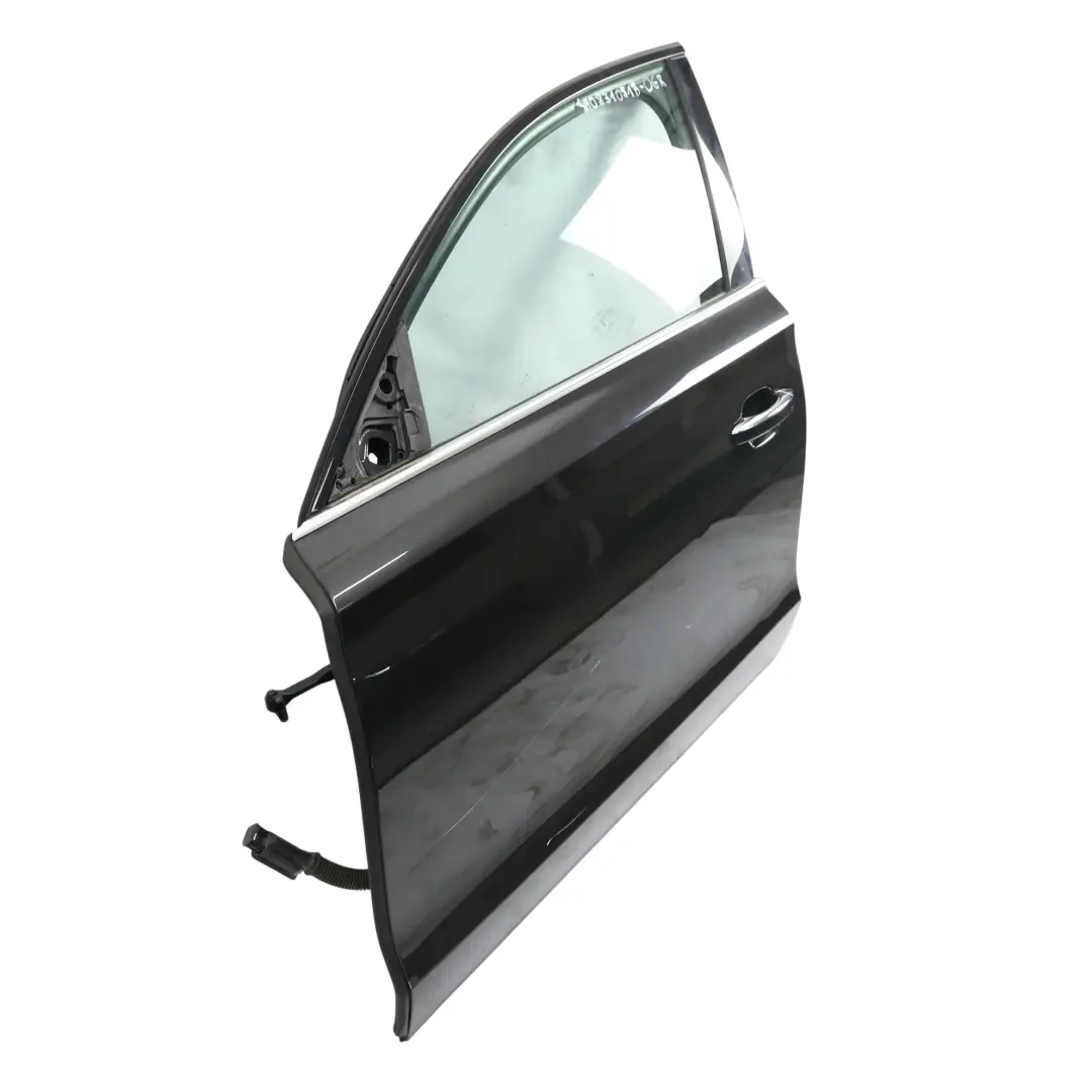 Puerta Delantera Izquierda Panel Revestimiento Oolong Grey - X7U para Audi A8 D4 con número de pieza 4H0831051B Audi A8 D4 Puerta Delantera Izquierda Panel Revestimiento Oolong Grey - X7U - SKU 4H0831051B-OGR - Número de pieza 4H0831051B