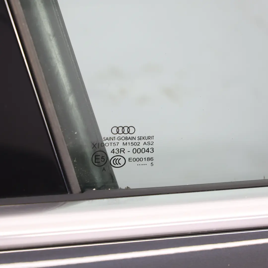 Puerta Delantera Derecha Panel Oolong Grey Gris - X7U para Audi A8 D4 con número de pieza 4H0831052B Audi A8 D4 Puerta Delantera Derecha Panel Oolong Grey Gris - X7U - SKU 4H0831052B-OGR1 - Número de pieza 4H0831052B