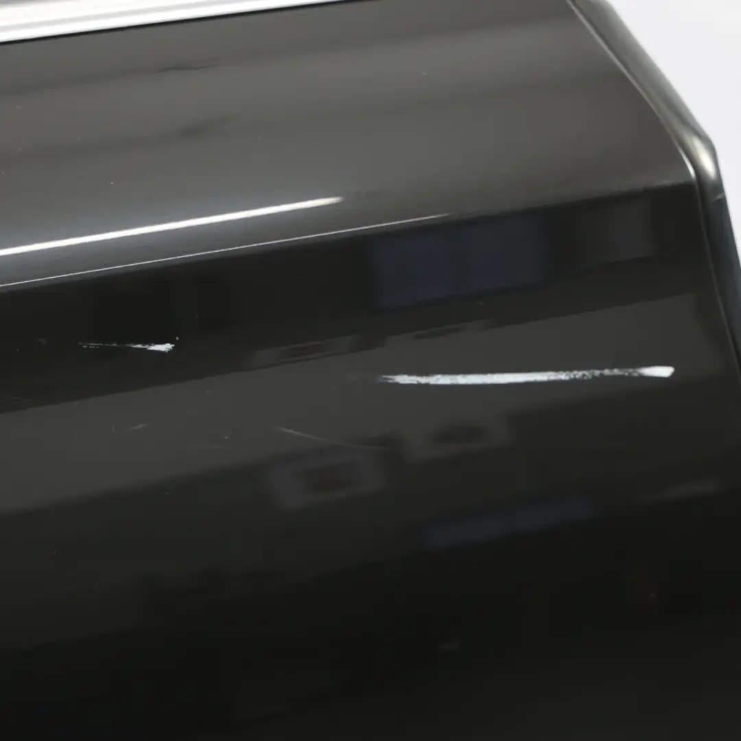 Porta Posteriore Destra Pannello Oolong Grey Metallic - X7U per Audi A8 D4 con numero di parte 4H0833052C Audi A8 D4 Porta Posteriore Destra Pannello Oolong Grey Metallic - X7U - SKU 4H0833052C-OGR - Numero di parte 4H0833052C