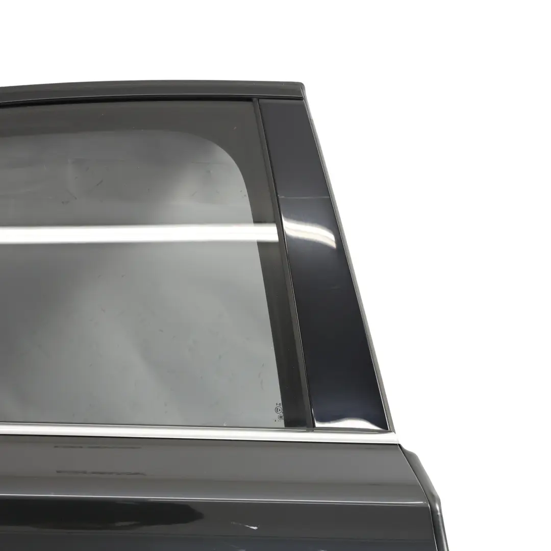 Audi A8 D4 Drzwi Prawe Tylne Oolong Grey Szary Metalik - X7U - SKU 4H0833052C-OGR - Numer Części 4H0833052C