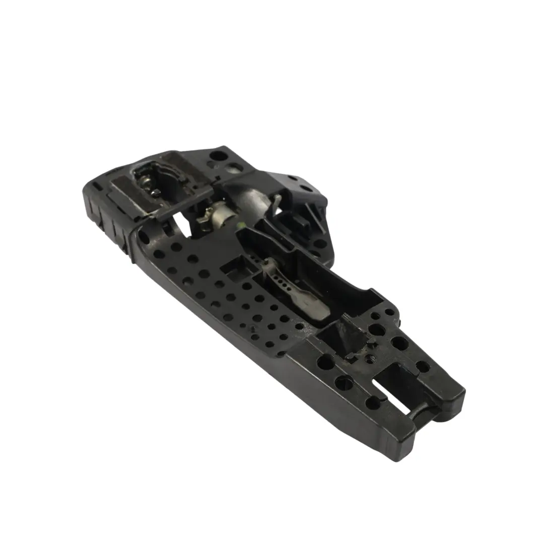 Maniglia Porta Posteriore Esterna Supporto Sinistra per Audi A8 4H con numero di parte 4H0839885 Audi A8 4H Maniglia Porta Posteriore Esterna Supporto Sinistra - SKU 4H0839885 - Numero di parte 4H0839885