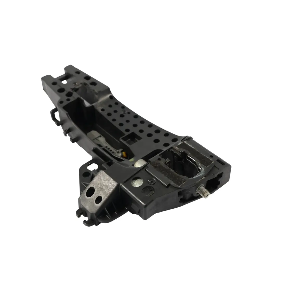 Maniglia Porta Posteriore Esterna Supporto Sinistra per Audi A8 4H con numero di parte 4H0839885 Audi A8 4H Maniglia Porta Posteriore Esterna Supporto Sinistra - SKU 4H0839885 - Numero di parte 4H0839885