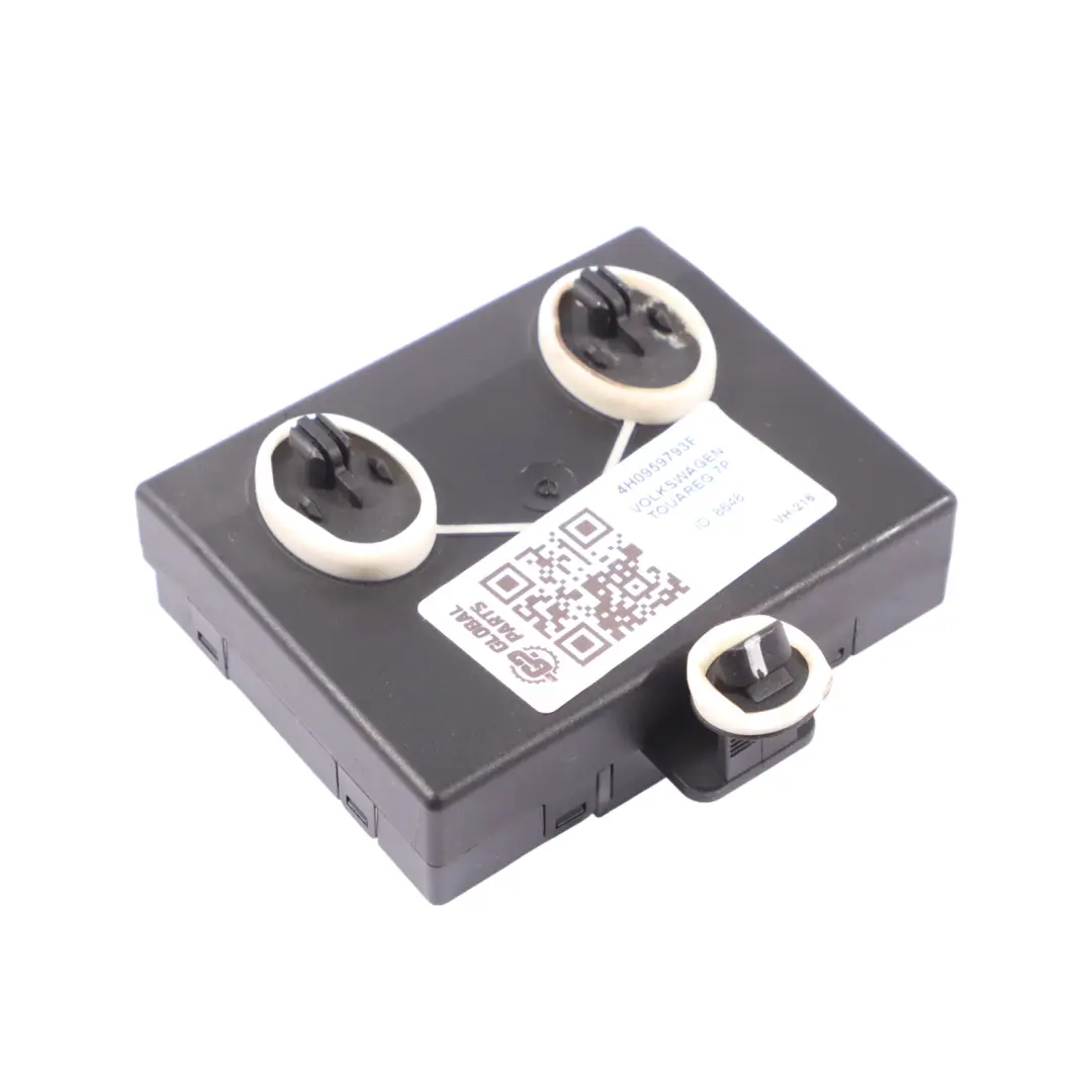 7P Modulo Controllo Porta Anteriore Unità ECU Lato Guida per VW Touareg con numero di parte 4H0959793F VW Touareg 7P Modulo Controllo Porta Anteriore Unità ECU Lato Guida - SKU 4H0959793F - Numero di parte 4H0959793F