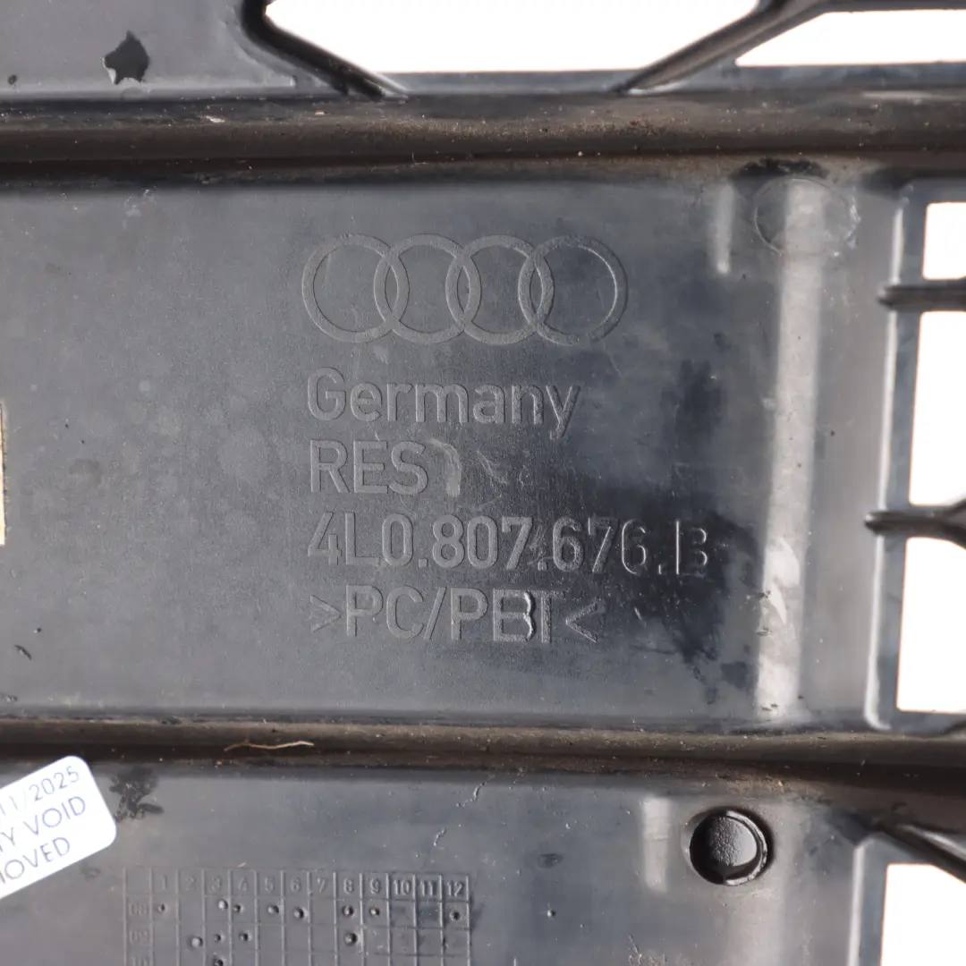 Front Bumper Cover Trim Grille Panel Right O/S to Audi Q7 4L with Part number 4L0807676B Audi Q7 4L Front Bumper Cover Trim Grille Panel Right O/S - SKU 4L0807676B - Part number 4L0807676B