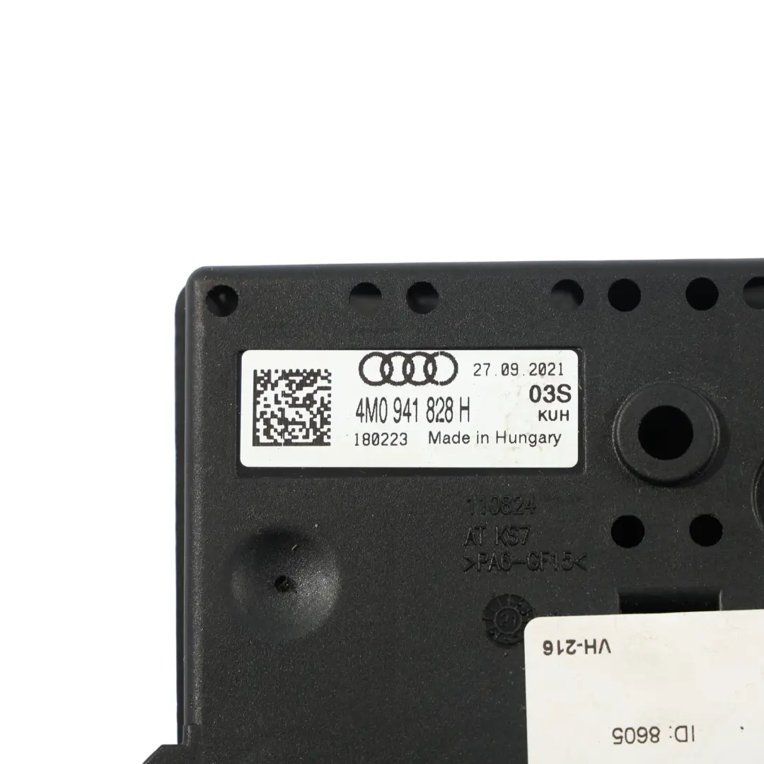 4M Scatola Fusibili Batteria Terminale Copertura Alloggiamento per Audi Q7 con numero di parte 4M0941828H Audi Q7 4M Scatola Fusibili Batteria Terminale Copertura Alloggiamento - SKU 4M0941828H - Numero di parte 4M0941828H
