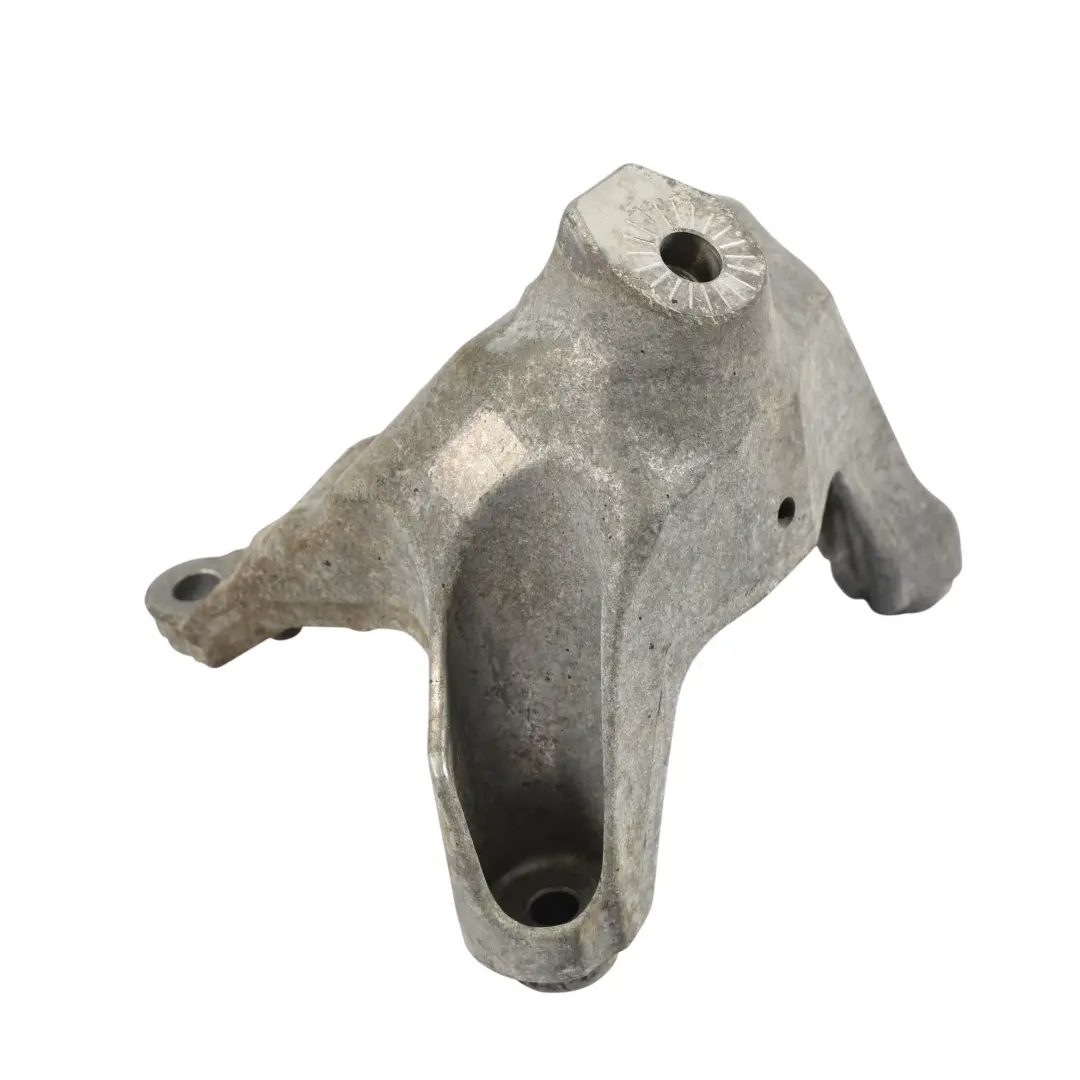 Supporto Staffa Motore Sinistra 2.9 TFSI per Audi RS4 B9 RS5 F5 con numero di parte 4M0199307BG Audi RS4 B9 RS5 F5 Supporto Staffa Motore Sinistra 2.9 TFSI - SKU 4M0199307BG - Numero di parte 4M0199307BG